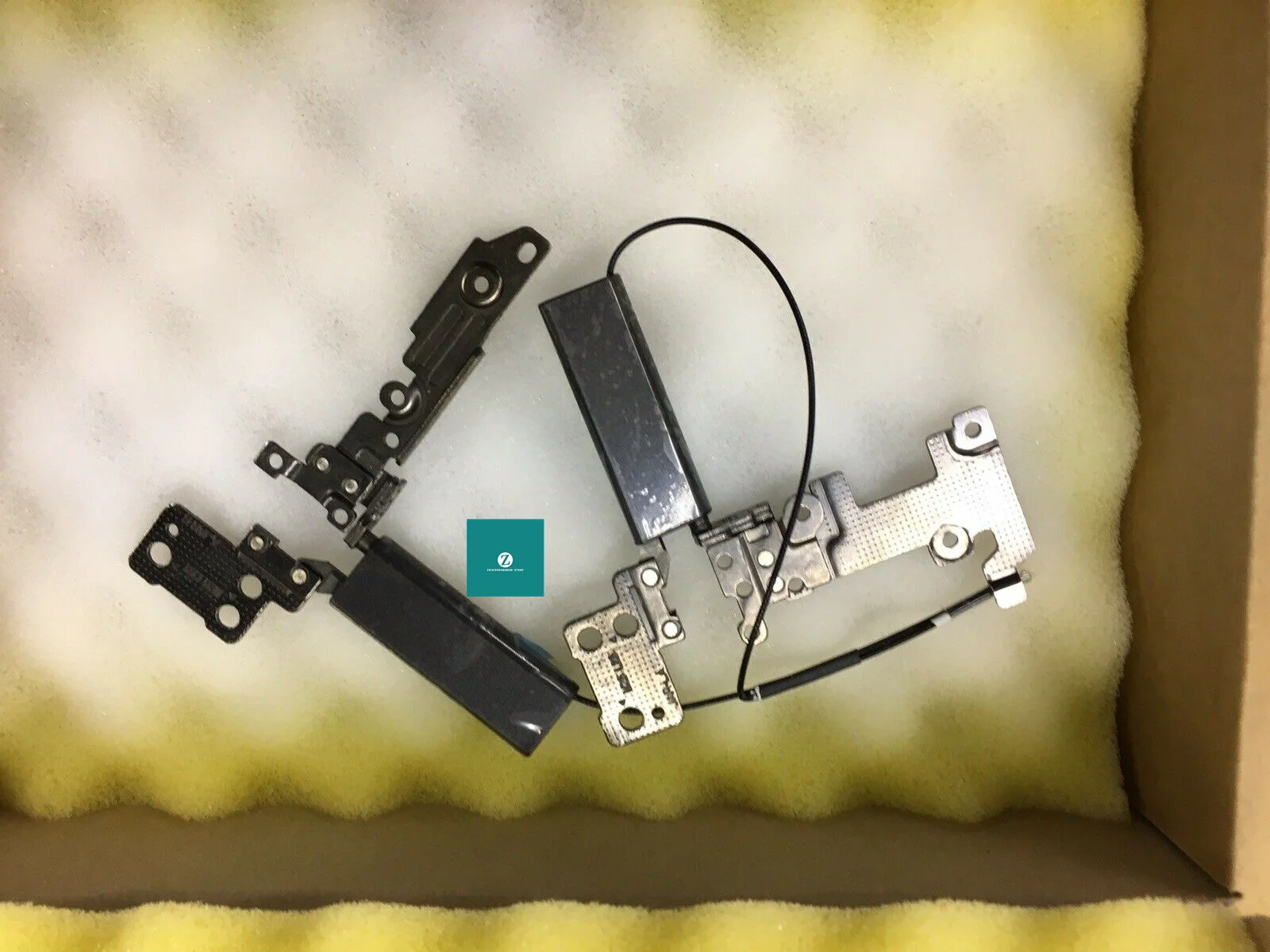 

Подлинный для Dell Inspiron 13 7386 2-в-1 UHD Touch левый W правый шарнир комплект 6X0Y0 06X0Y0