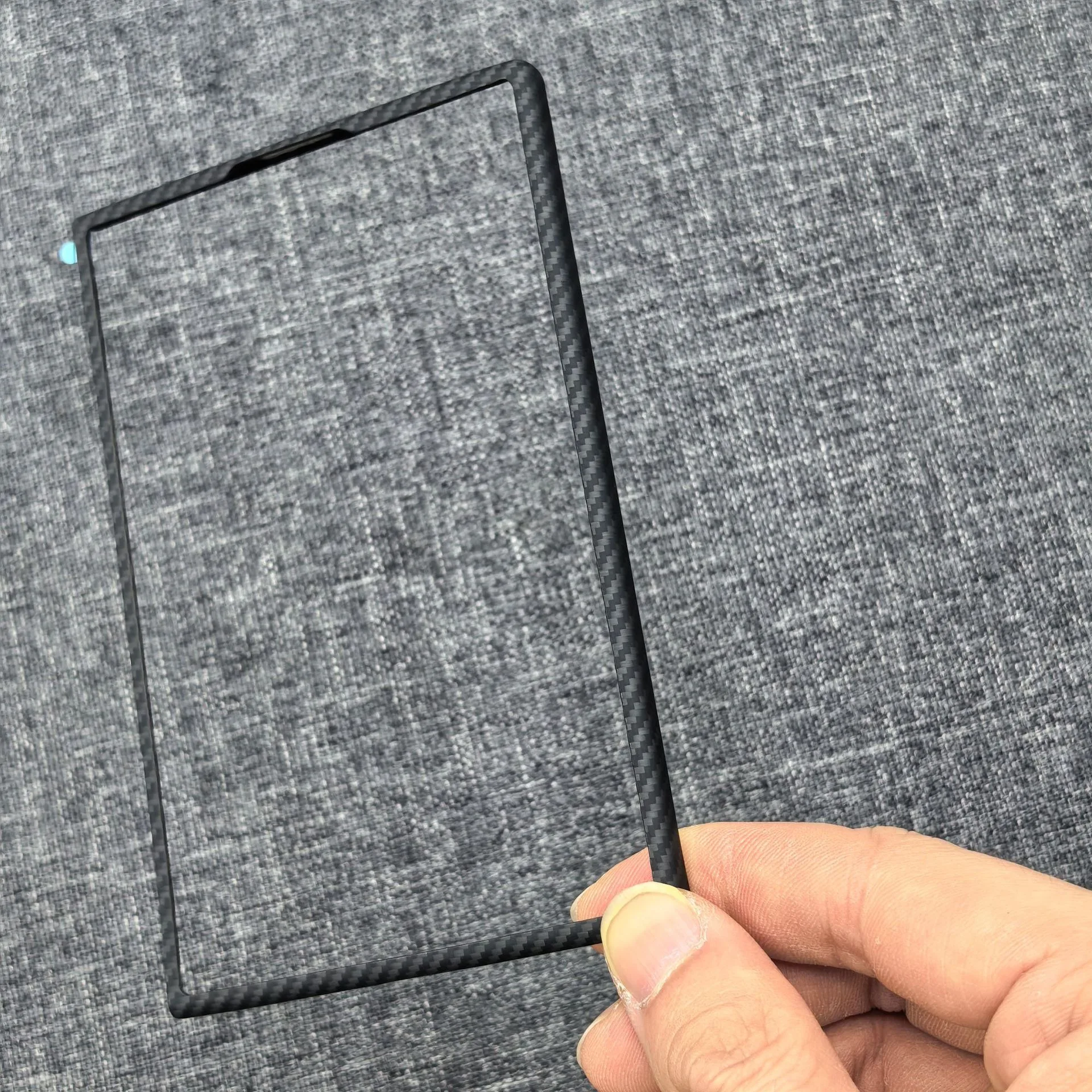 Aramid Magnetic Carbon Fiber Phone Case with MagSafe Compatibility