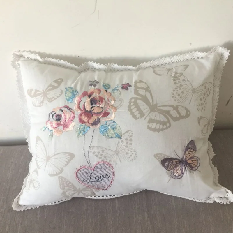 

Embroidered Flower Cushions Hugging Wedding Nordic Sofa Aesthetic Cushion Pillow Designer Living Room Kawaii Cojines Home Decor