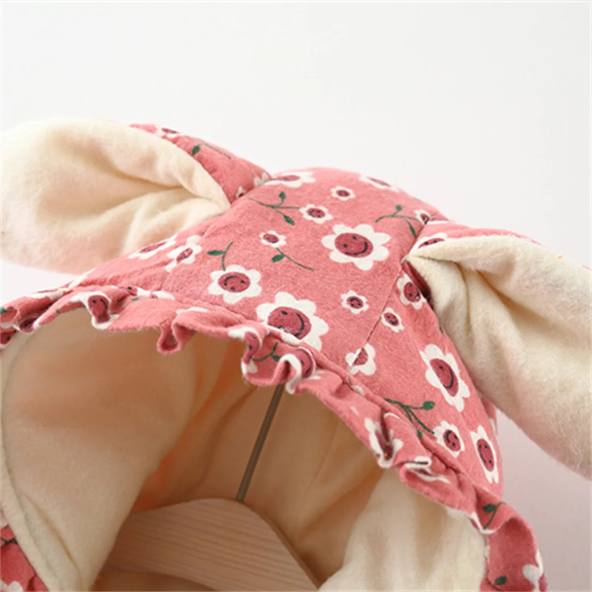 Kids Jackets Winter Coat Winter cotton jacket cartoon floral rabbit ear children's clothing girl baby clothing with waist cinched pink princess style