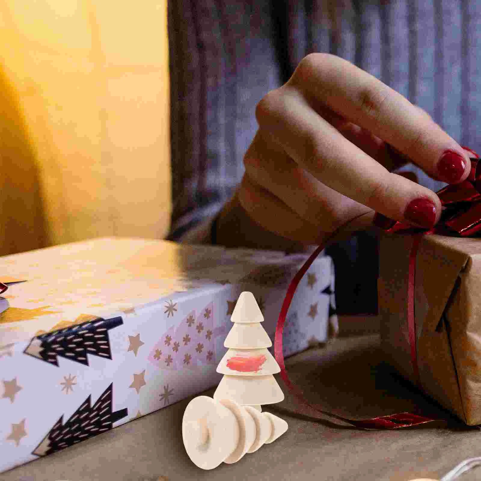 

Unfinished Wooden Christmas Tree DIY Craft Blank Painted Peg Doll Nursery Ornament Christmas New Year Decoration