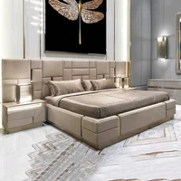 سرير MANBAS فاخر وحديث بحجم كينغ مع لوح رأسي منجد ناعم ومنضدة تخزين - أثاث غرفة نوم من الجلد الطبيعي 1