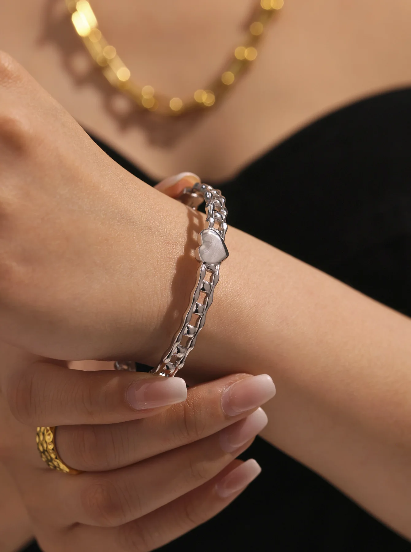 Riesenrad Herz Textur Armband Damen Edelstahl vergoldet wasserdicht Armreif weiblichen Charme Schmuck Geschenk – Detail 3