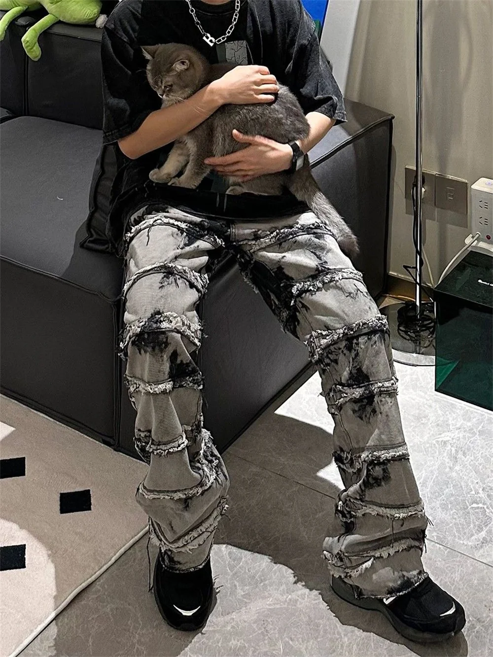 Рисунок 2 - Джинсы с прямыми штанинами в стиле