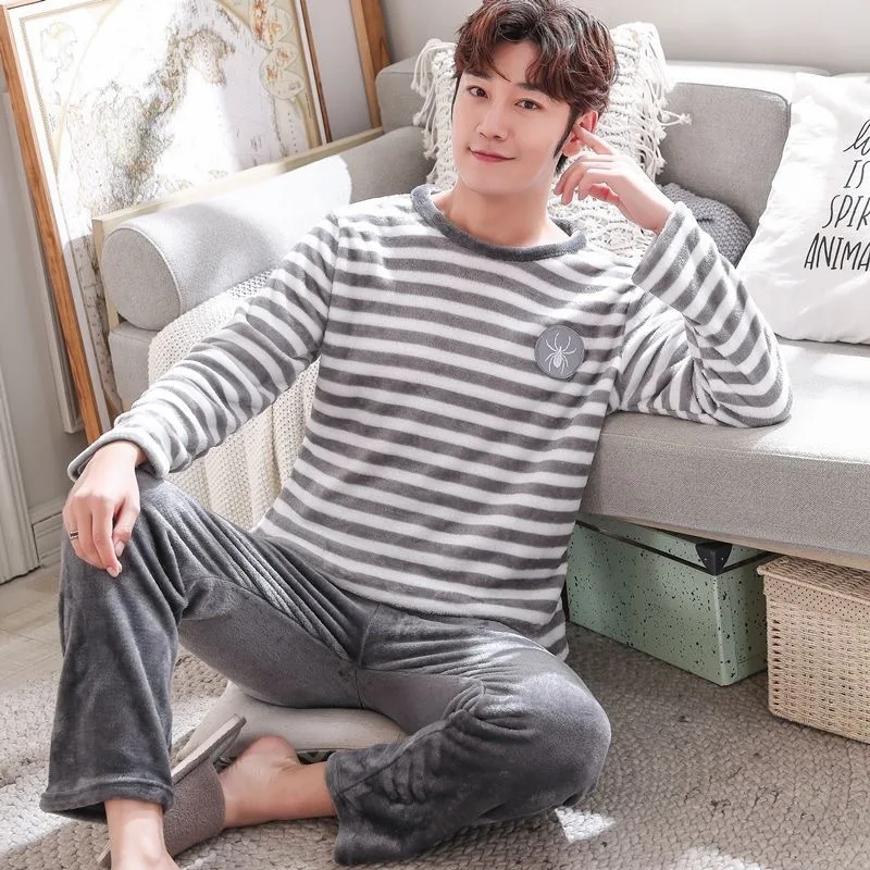 Thicken Warm Coral Fleece Pajamas Set Men Long Sleeved Cartoon Winter Leisure Pyjama Home Cloth Autumn Fashion Men Sleepwear Top winter men thicken coral velvet pijamas sleepwear cartoon leisure pajamas set soft coral fleece pyjama homme for sleeping