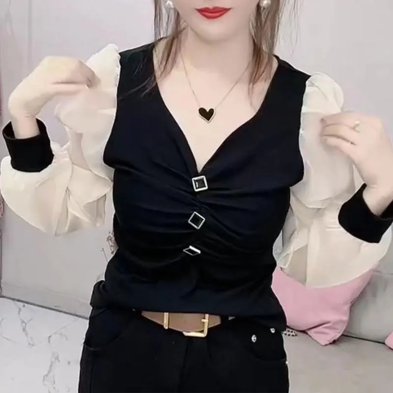 Stylish Folds Slim Shirt Elegant V-Neck Spring Autumn French Style Female Clothing Commute Basic Solid Color Patchwork Blouse
