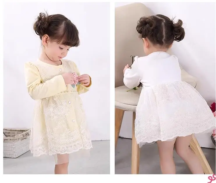 Baby outing clothes