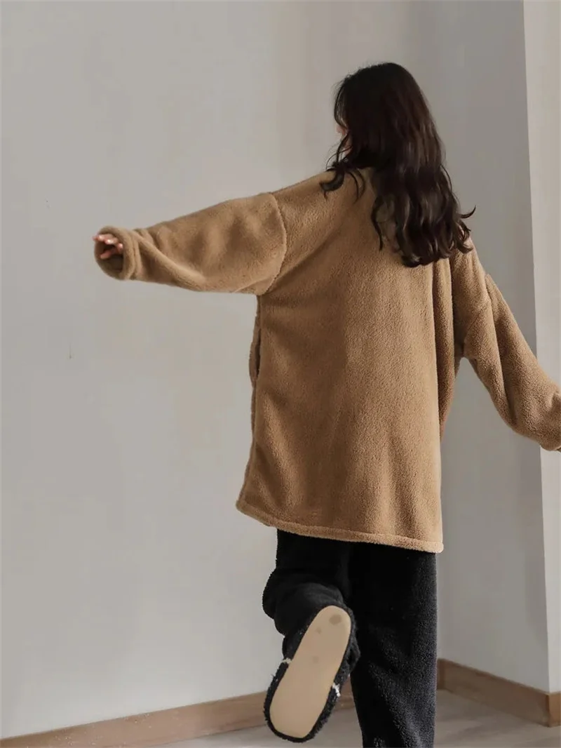 Coral Velvet Home Pajamas Are Comfortable Fashionable Loose Fitting Warm Thick Plush Women's 2023 Autumn/Winter Set Solid Color