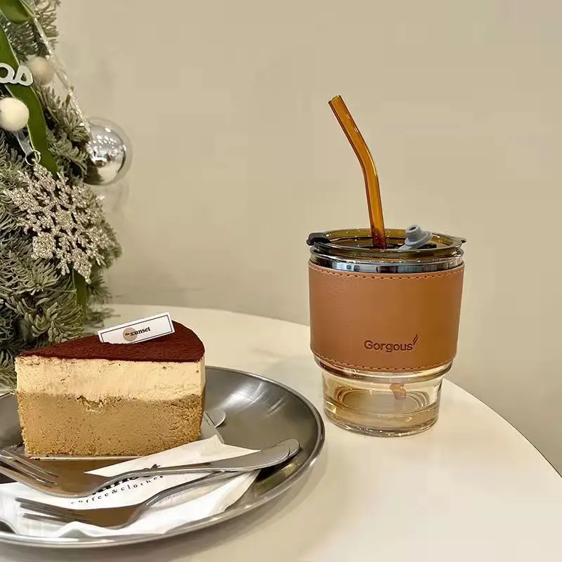 Tazza a forma di cuore in vetro doppio muro per latte, succo di limone, tè, caffè, bicchieri per bevande per innamorati - Cina Bicchiere e bicchiere di vetro a doppio strato prezzo