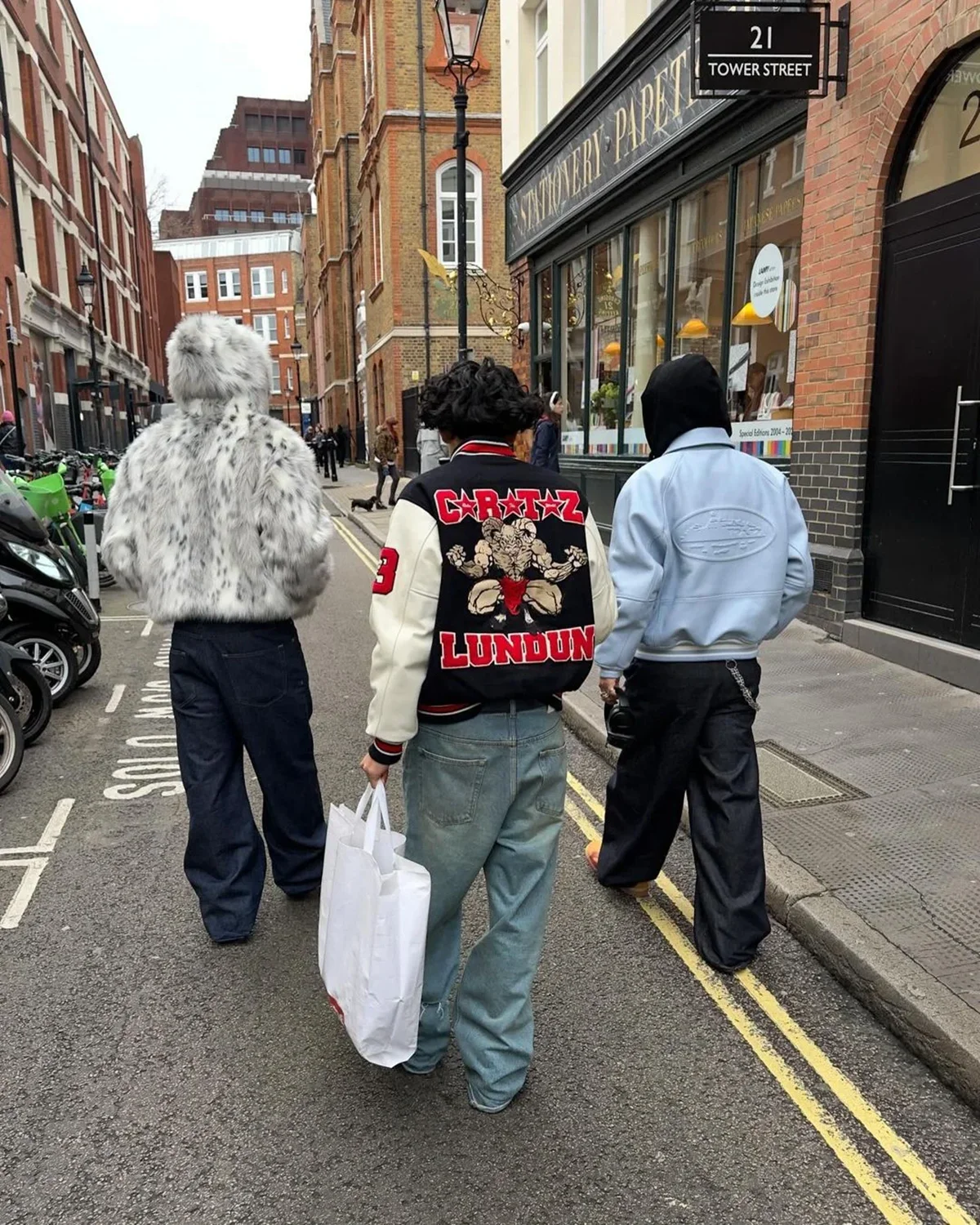 Yao Fashion Casual Tide Brand Luxury Men Tops Coat Vintage Oversize Streetwear Thick Embroidery Patch Graphics Jacket For Men