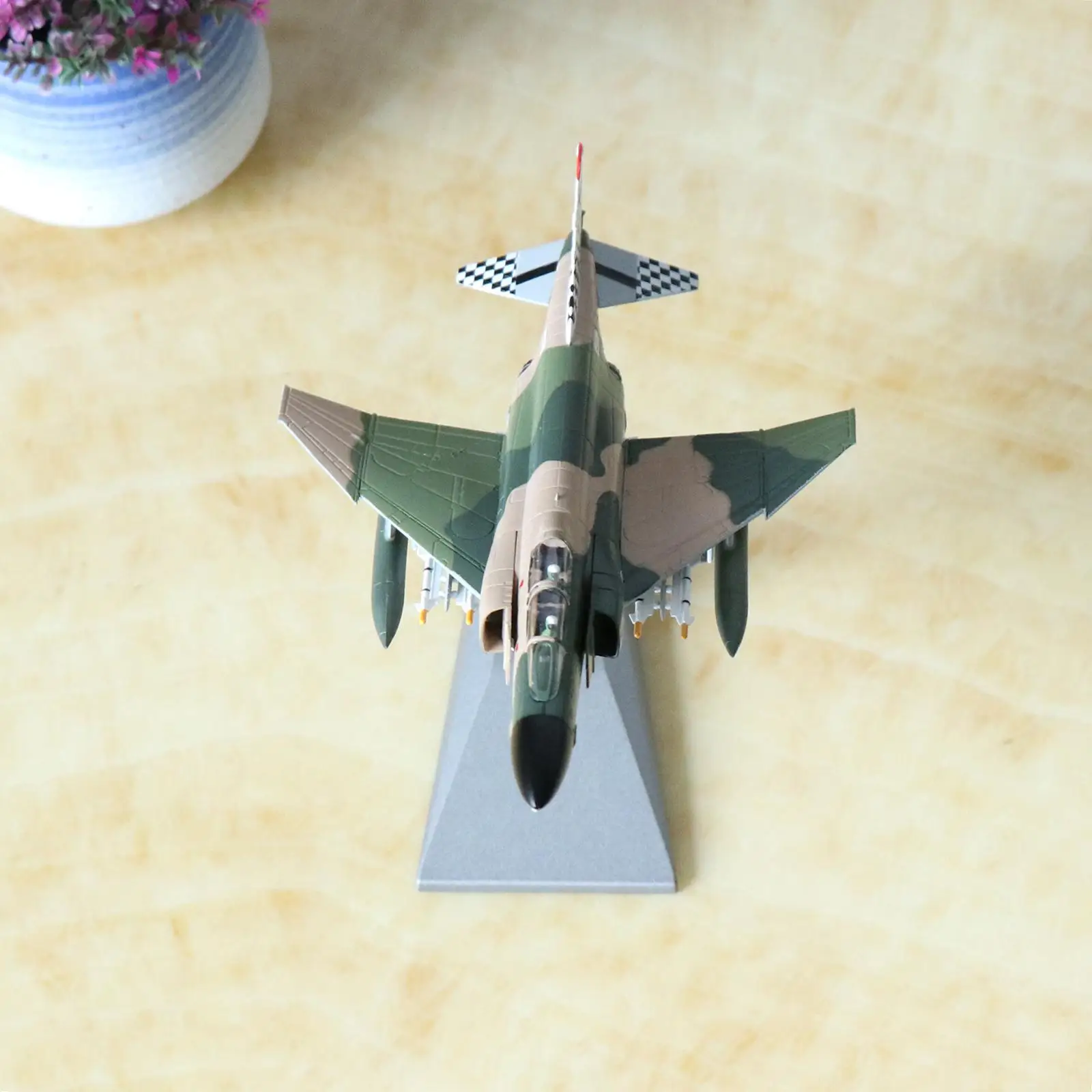 

Литая модель самолета модели 1/100
