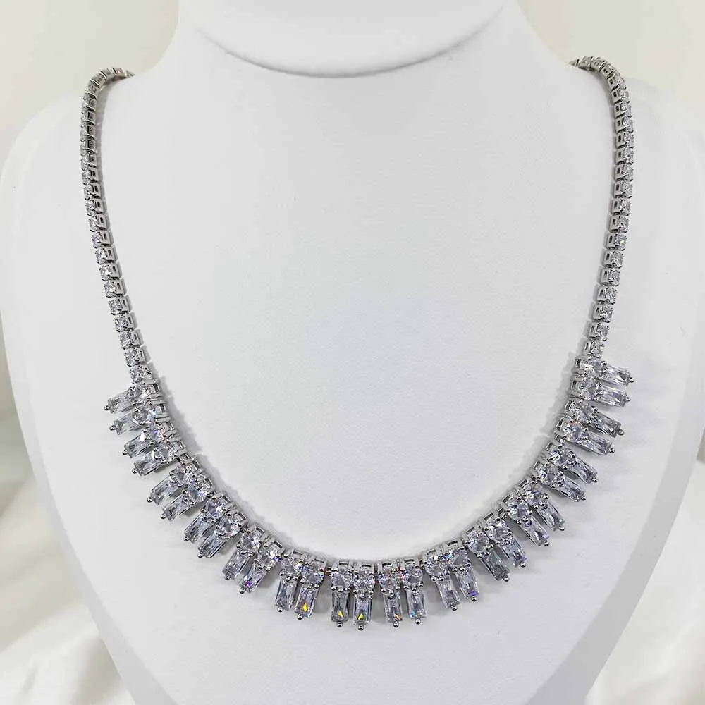 

HOYON Necklace Temperament Inlaid Diamond style Full Short Light Luxury Necklace Simple All-Match Collarbone Chain