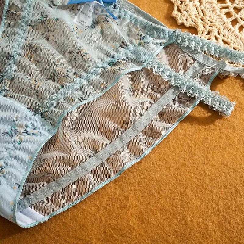 Japanese Sweet Printed Lace Girls Sexy Underwear  Thongs Pure Desire Style Low Waist Hip Lift Pure Cotton Crotch Triangle Pants