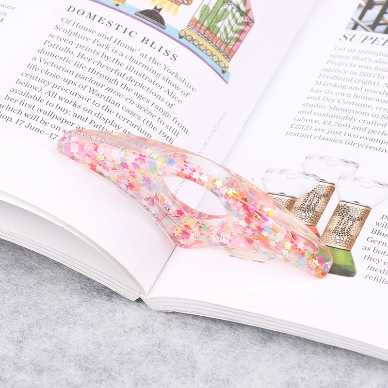 

1Pc Thumb Book Support Book Page Holder Convenient Bookmark School Office Supplies Book Thumb Holder
