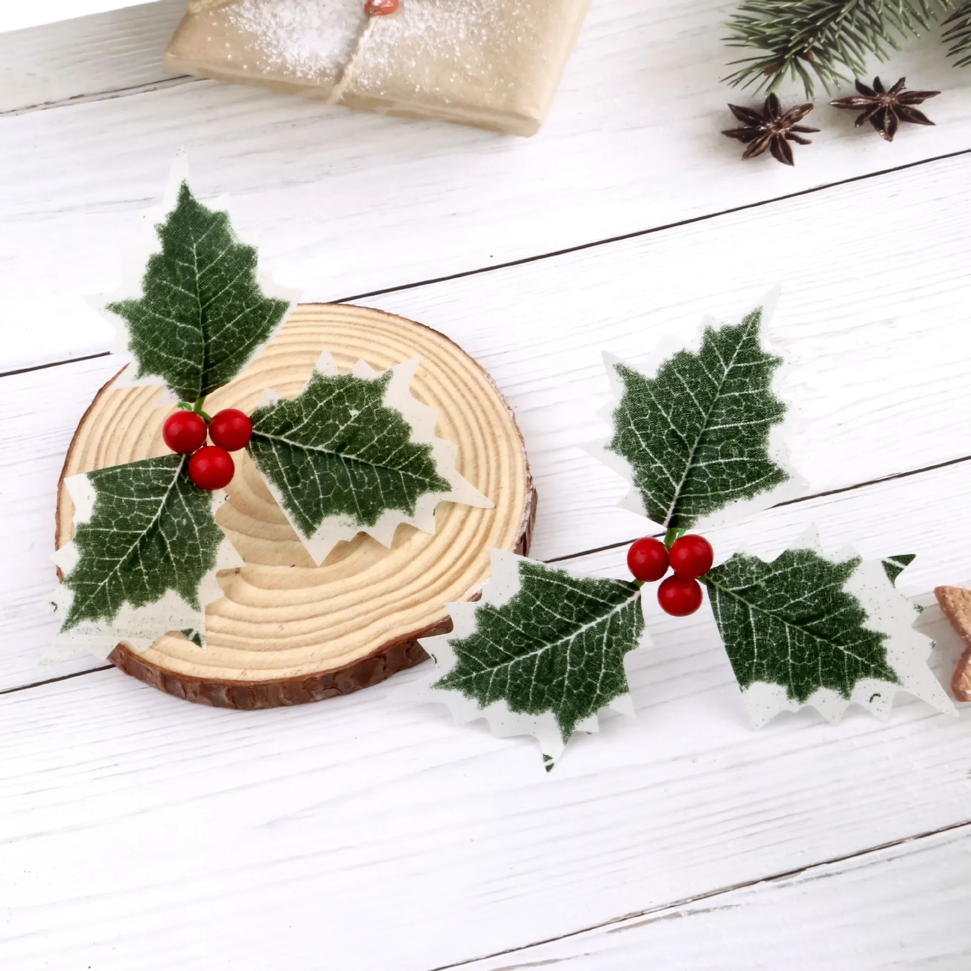 thumbnail image 1 of Adorno de árbol de frutas pequeño de Navidad simulado, corona de ratán, rama de bonsái para hacer tú mismo, accesorios de caja de regalo enchufables, 1 of 5