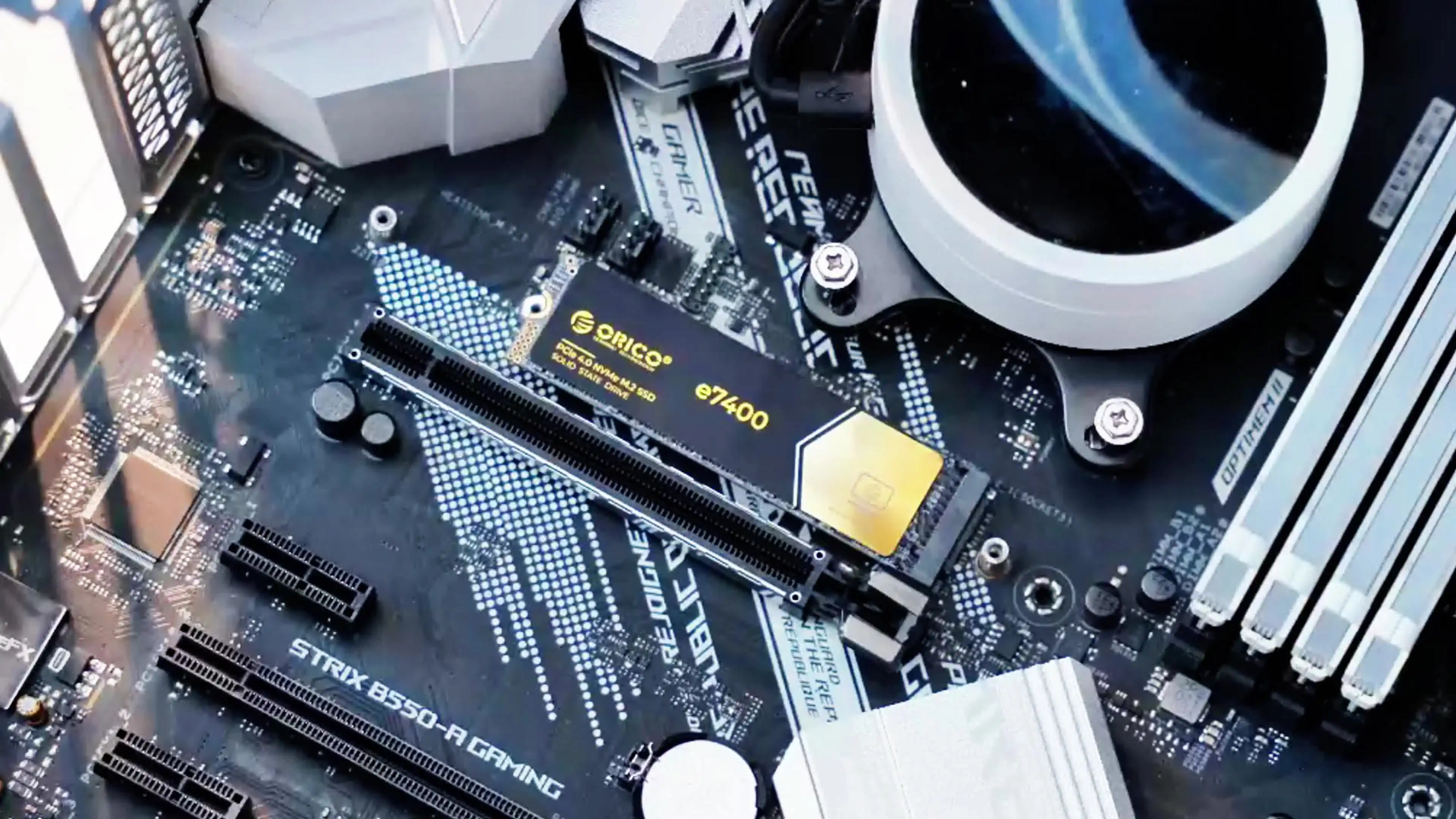ORICO e7400 PCIe4.0 M.2 NVMe SSD PS5 7400MB/S Internal Solid State