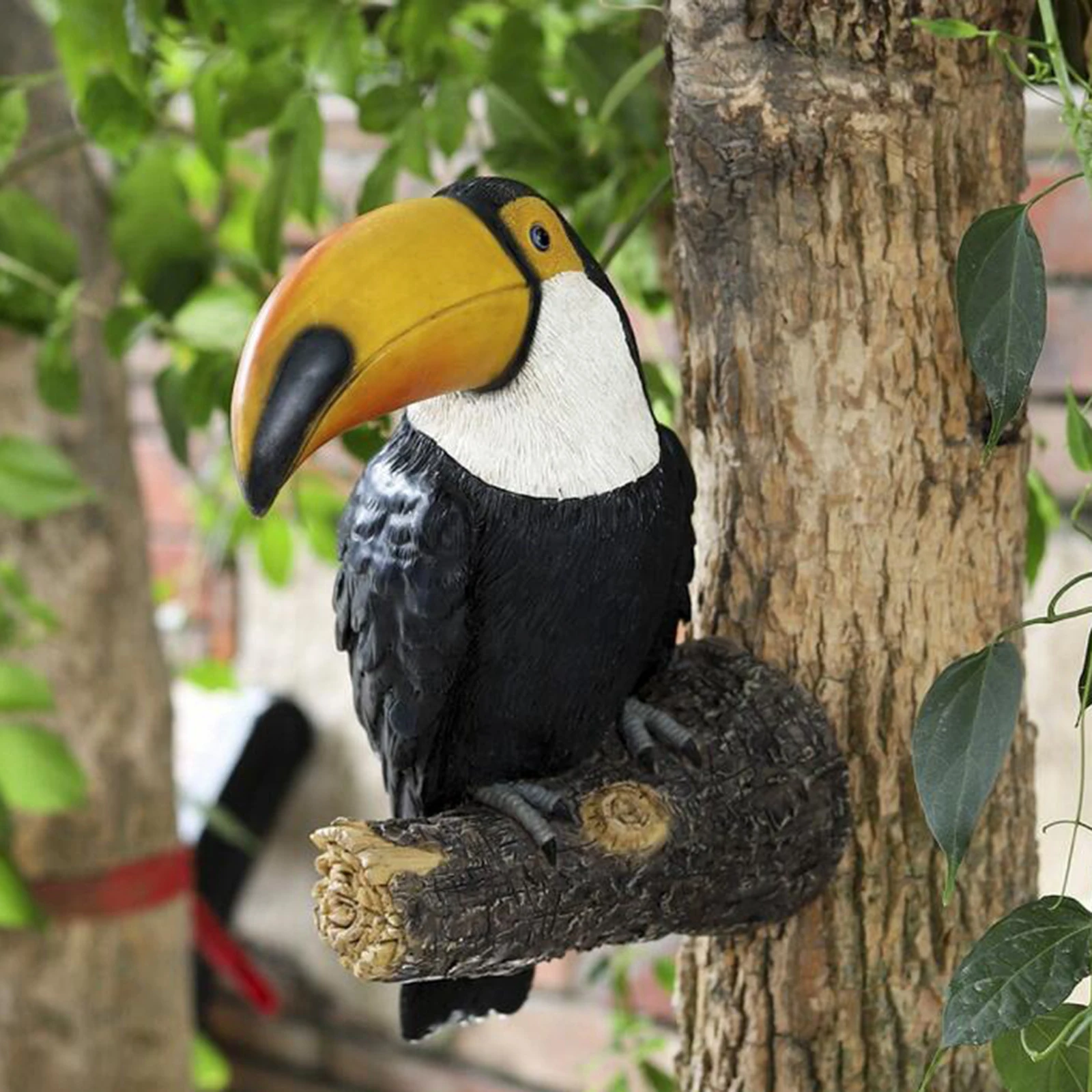 Resin Toucan on Stump Figurine Tree Hugger Statue Model Garden Scene Decor Colorful, Vivid Parrot Design