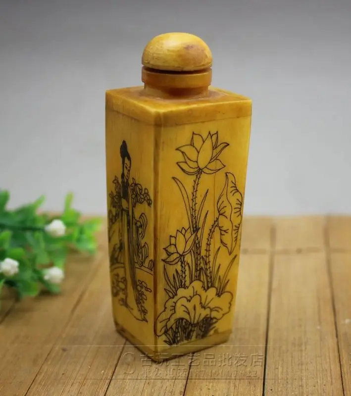 Antique miscellaneous parts wholesale retro collection retro snuff bottle bone carving ladies lotus snuff bottle ornaments