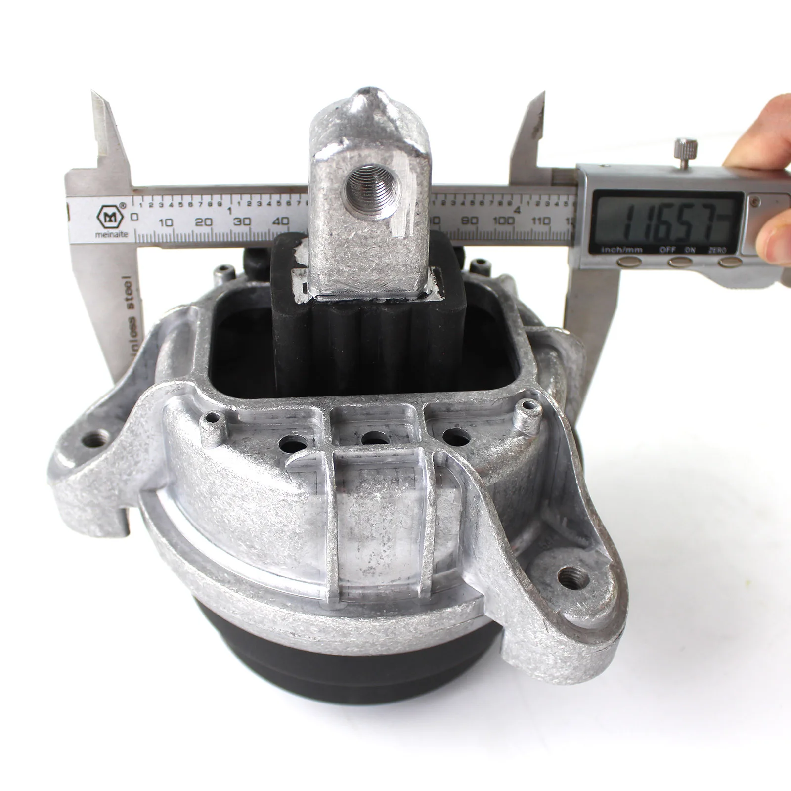 2pcs/ set Engine mount left and right for BMW 5 Series F10 F11 22116780263 22116780264 Engine Aftermarket Parts 2 years warranty engine mount bracket