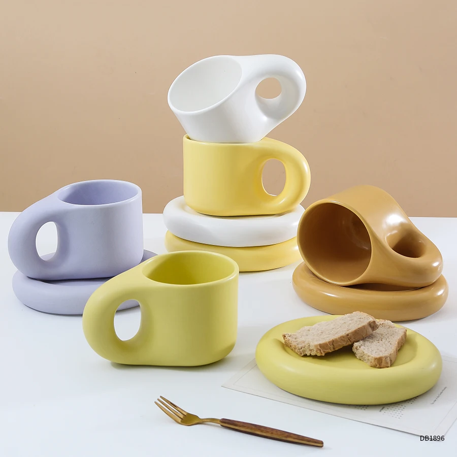 Sett med 2 lubne morsomme keramiske kaffekrus, nyhet søt steintøykopp og skål_voghion.com