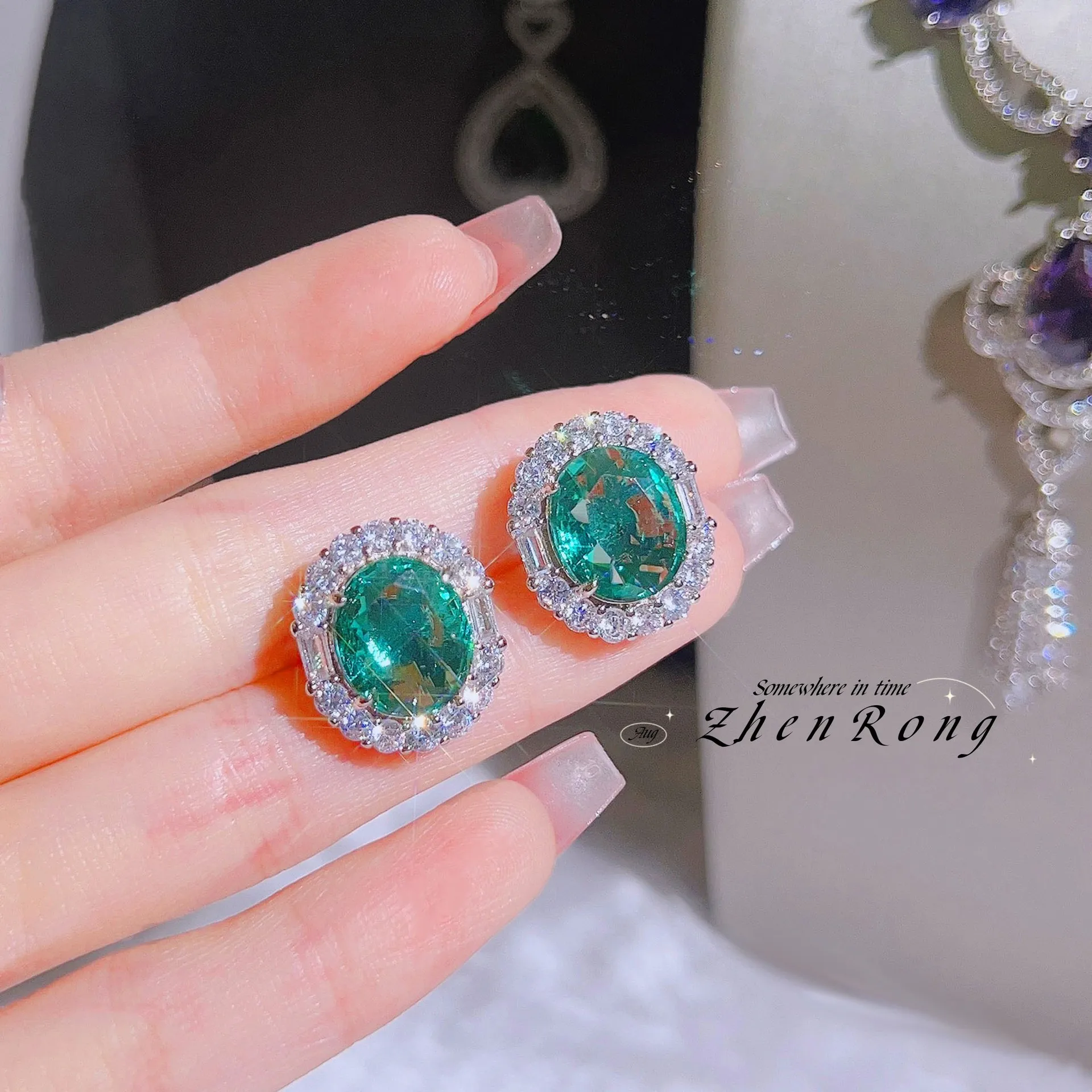 New Temperament Paraiba Green Diamond Earrings With Simple Simple Luxury Oval Pigeon Egg Earrings Retro Earrings Woman