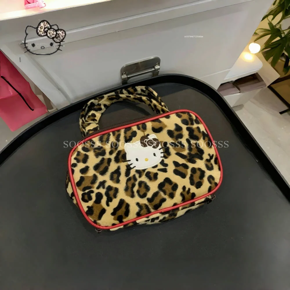 Hello Kitty Large Capacity Leopard Print Cosmetic Bag Cute Girly Style Cosmetics Storage Bag Travel Portable Make Up Case Gift definable size capacity quality volts customized battery pack，make up the remaining price