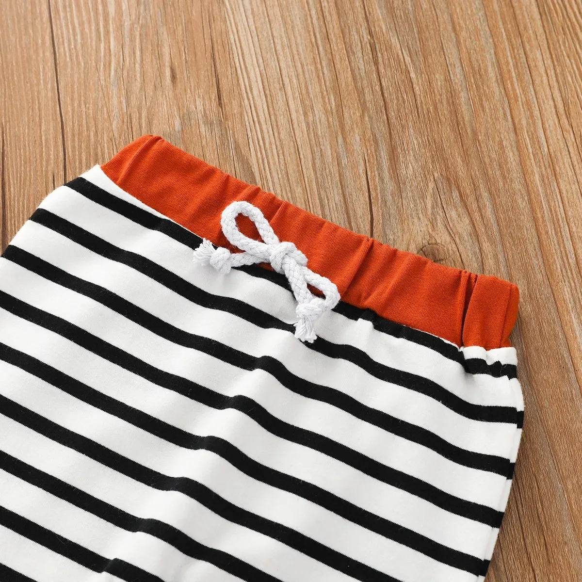 Description Picture 5 of itemAutumn Winter Two-Piece Set for Baby Boys RTS Fashionable Round Neck Sweater and Pants Solid Color for Spring