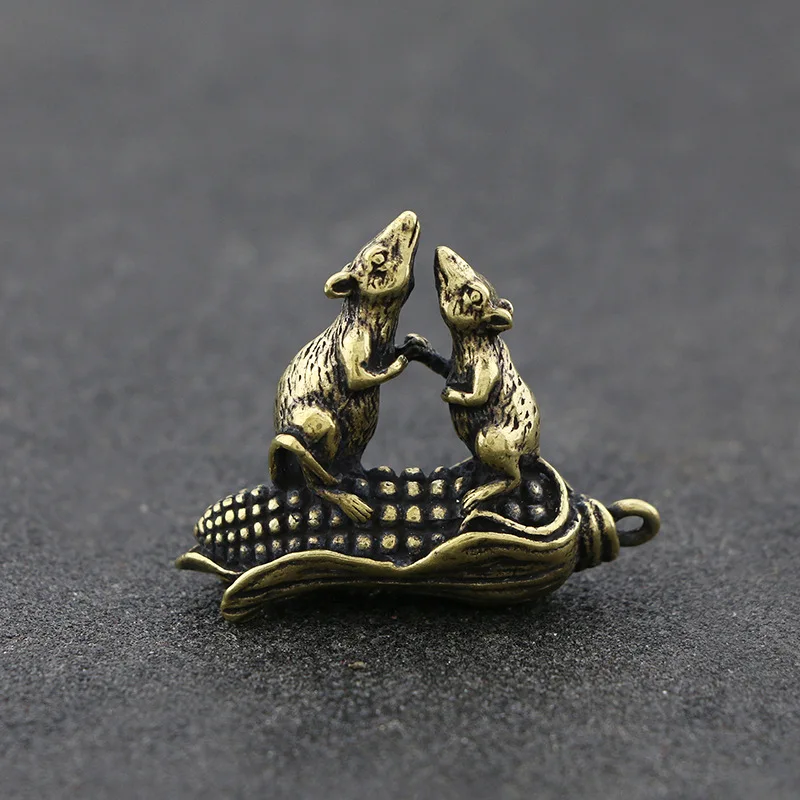 

Seiko Copper Ware Many Descendants Wealth Source Guangjin Double Mouse Fortune Mouse Corn Solid Copper Brass Key Buckle Pendant