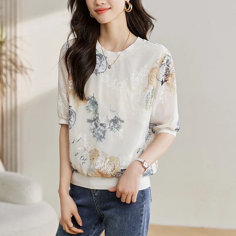 

Embroidered T Shirts Women Loose Half Seeved T-shirt Top