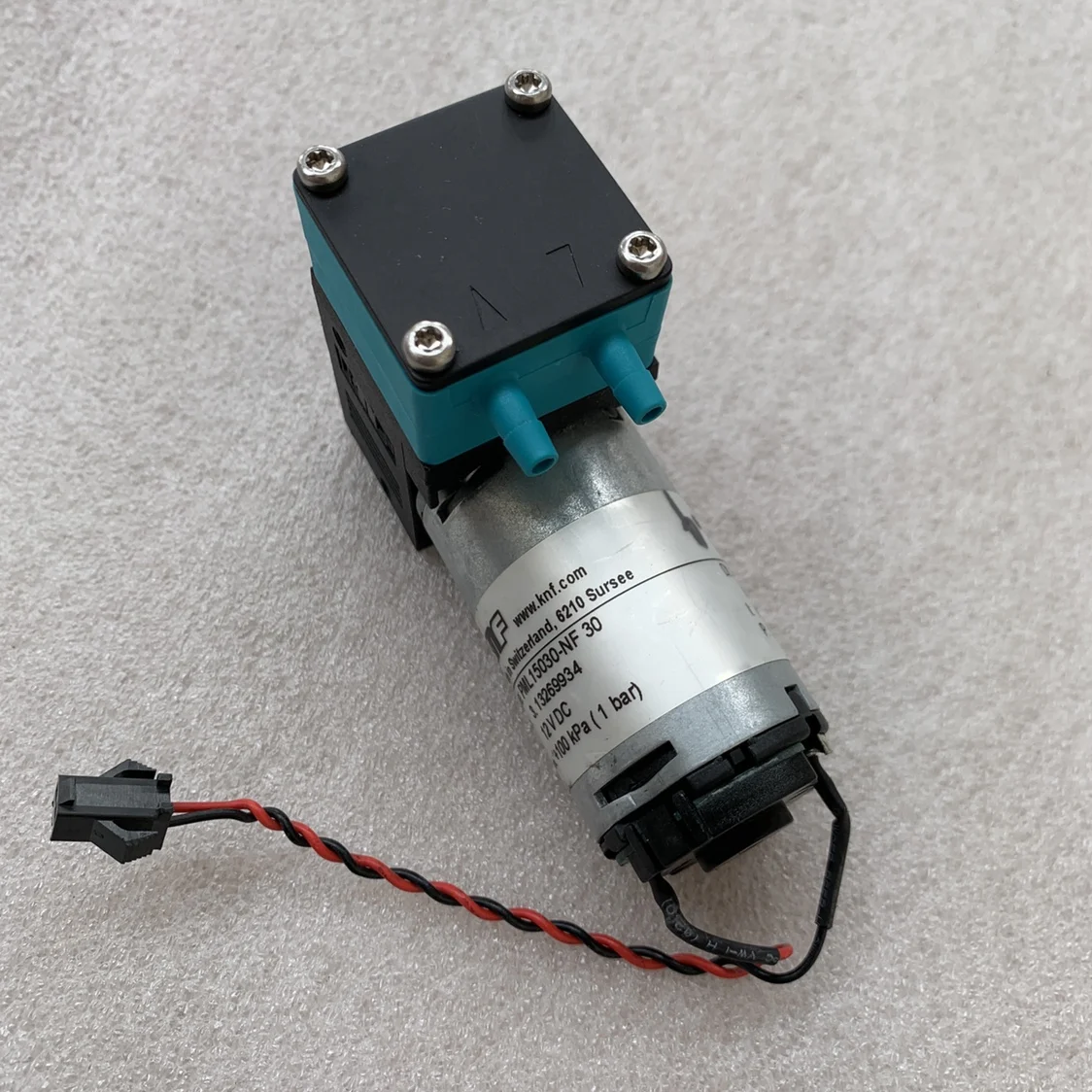 Imported KNF DC diaphragm pump biochemical pump flow pump PML15030-NF 30 12V 11.9W