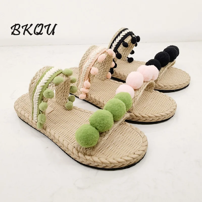 

BKQU 2024 Summer Trend New Bohemian Style Hairball Ethnic Style Flip-flops Women's Seaside Beach Holiday Woven Texture