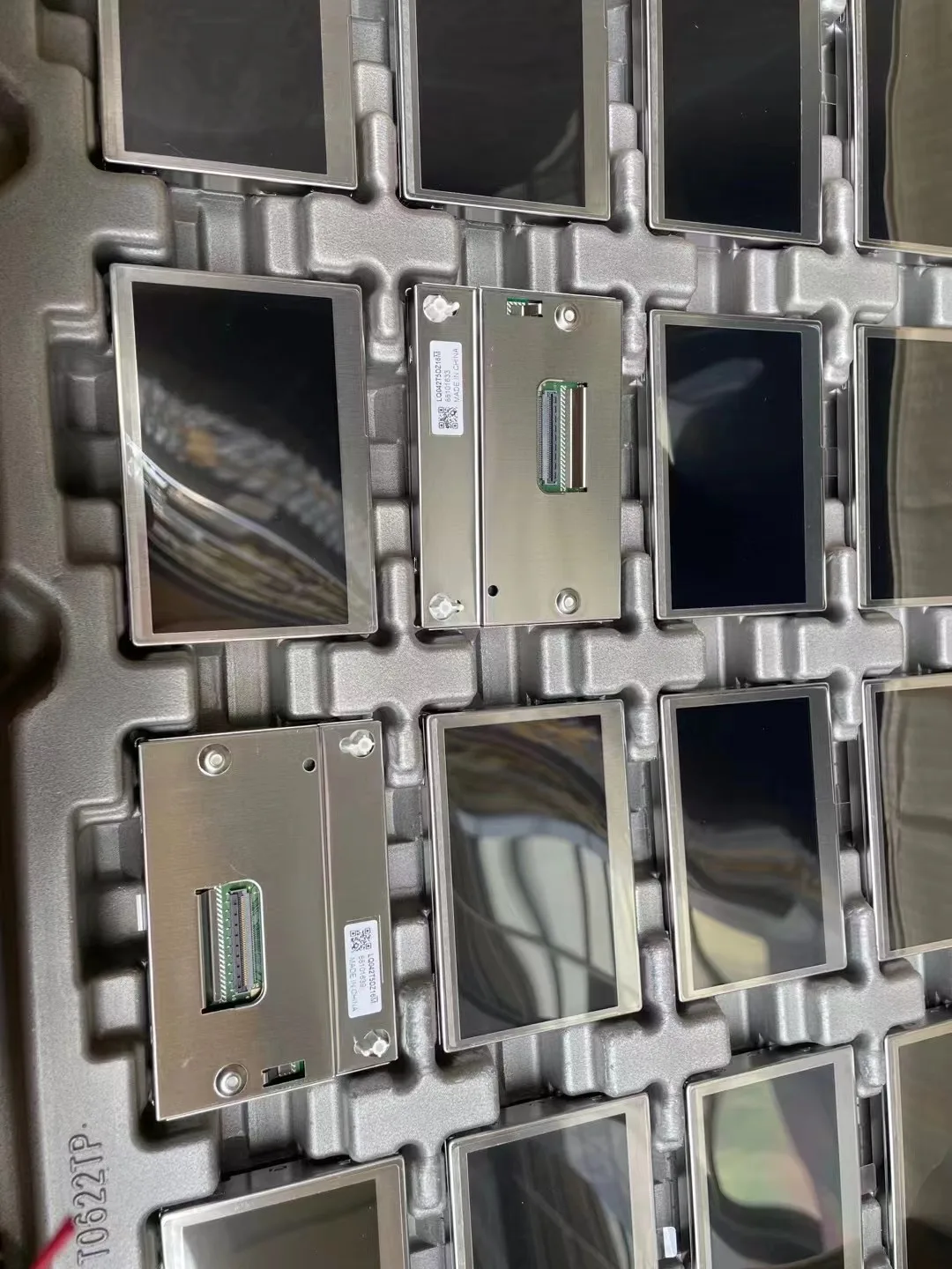 

Original LQ042T5DZ16M LCD display screen