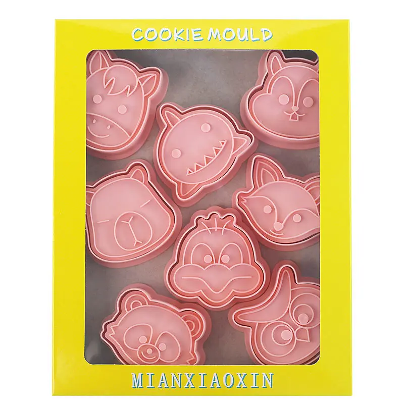 8Pcs/set animal Shape Cookie Cutters Plastic 3D Cartoon Pressable Biscuit Mold Cookie Stamp Kitchen Baking Pastry Bakeware Tool