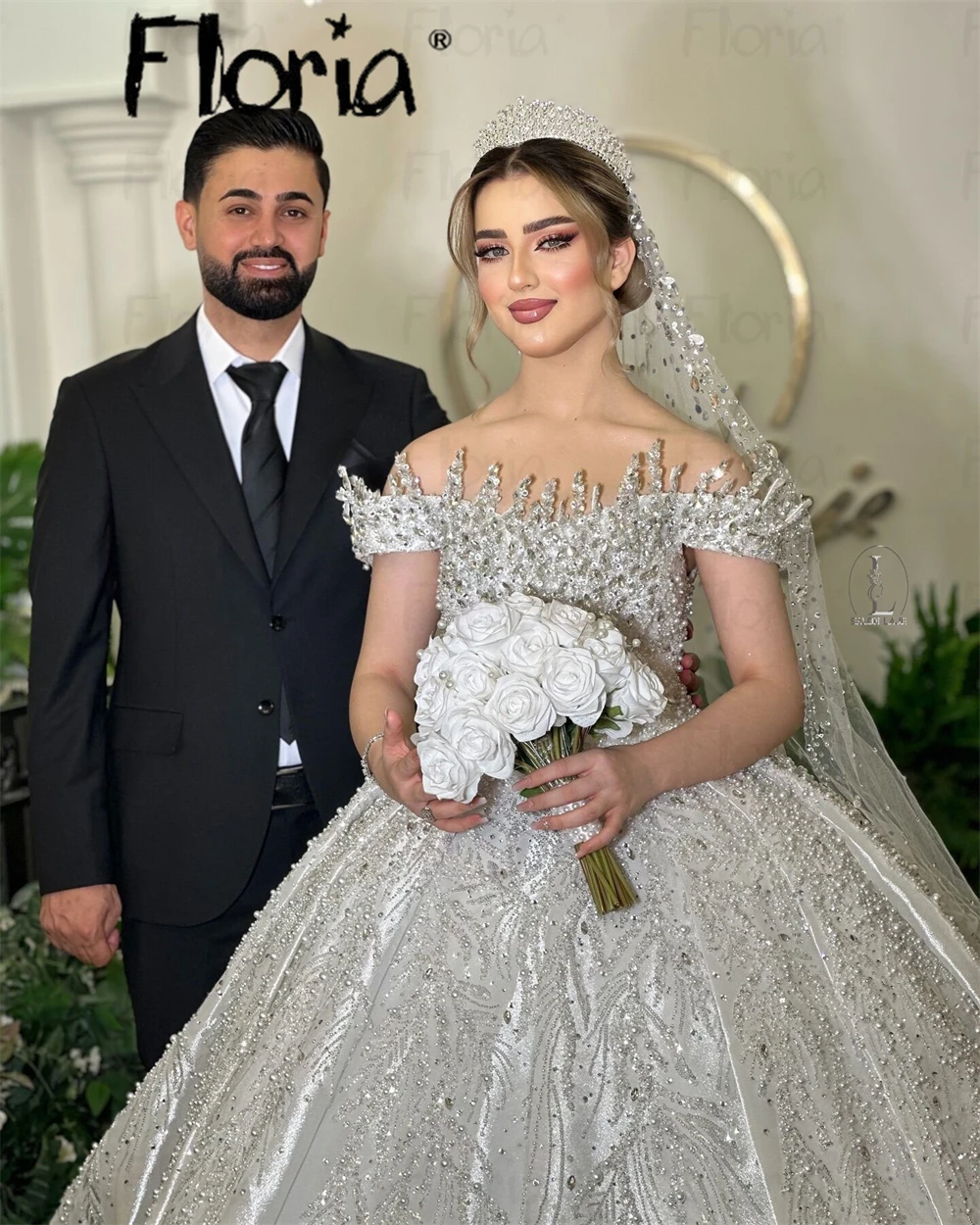 Luxury Crystal Ball Gown Wedding Dress White Dubai Heavy Handmade Off  Shoulder Bridal Gowns Plus Size Custom Puffy Wedding Gowns - AliExpress 320