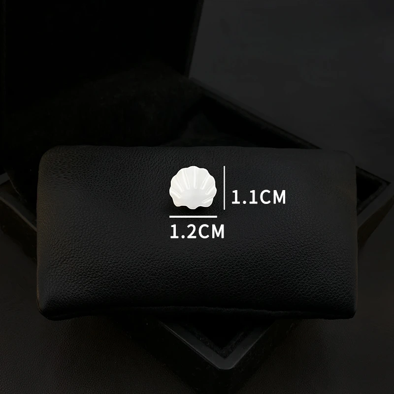 Natural Shell Scallop Magnetic Brooch Women's Suit Punch-Free Non-Hurt Silk Clothes Strong Magnet Corsage Ornament Jewelry 3858