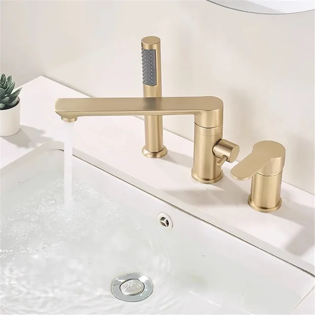 Brushed Gold ก๊อกน้ําอ่างอาบน้ําแพร่หลายอ่างอาบน้ําอ่างล้างจานแตะทองเหลืองสีดําห้องน้ําอาบน้ําก๊อกน้ําพร้อมหัวฝักบัวมือ 3