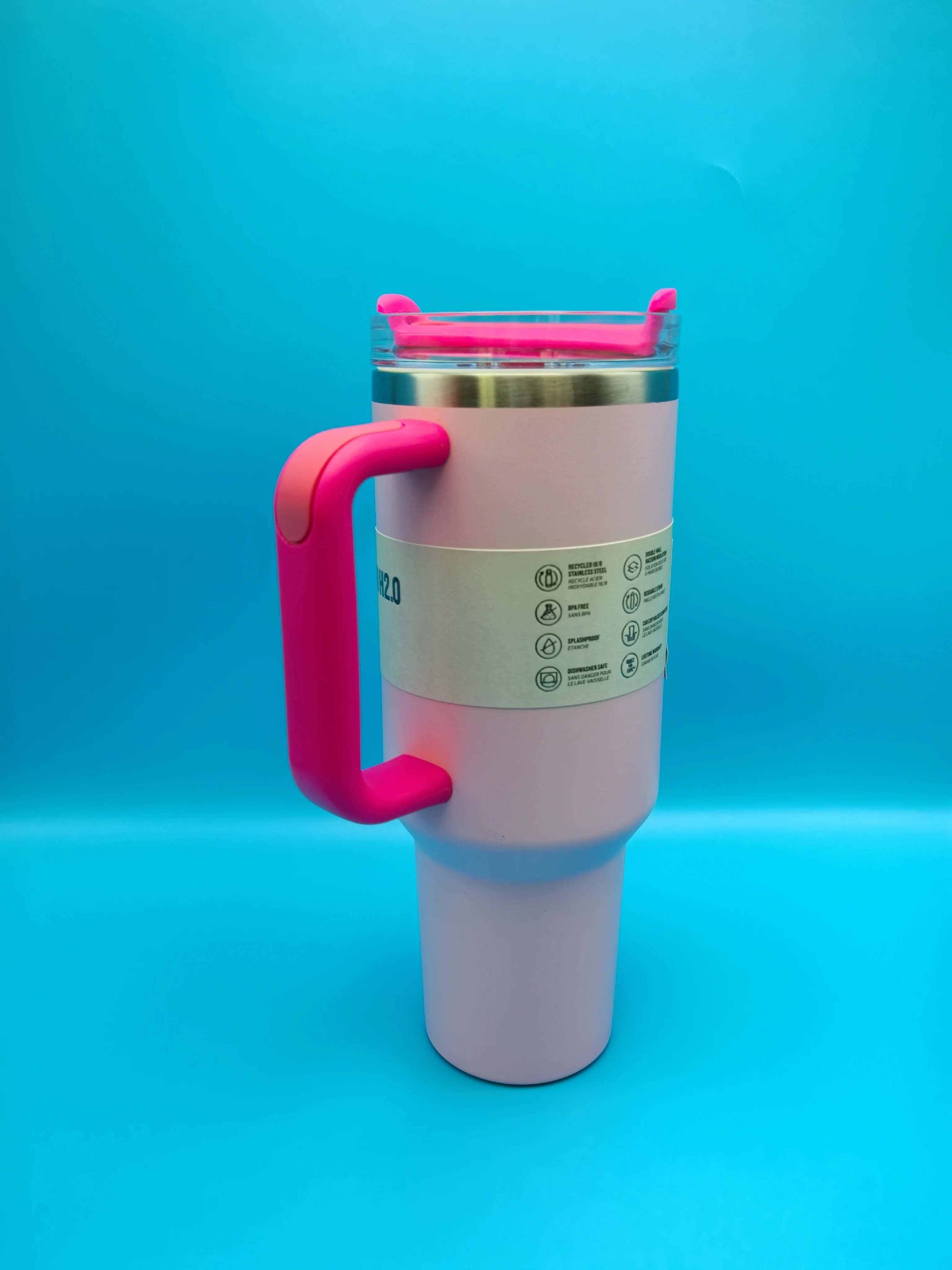 40-Unzen-Becher mit Griff und Strohhalm |   Getränkehalter für unterwegs |   Isolierter Becher aus Edelstahl |   BPA-frei |