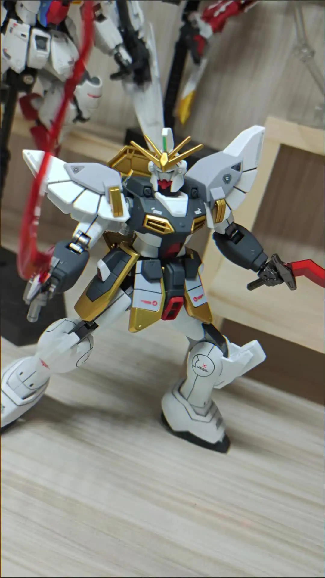Bandai оригинальные XXXG-01SR GUNDAM SANDROCK HG Коллекционная модель украшения аниме фигурки