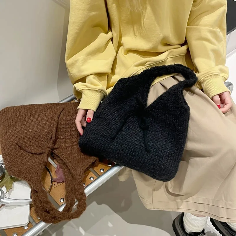 Women Girls Solid Color Shoulder Bag Underarm Shoulder Bag Simple Shoulder Handbag for Travel Shopping Work Daily Use