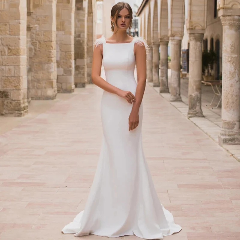 

Elegant Mermaid Wedding Dresses 2023 Backless Pearls Feathers Crepe Bridal Gowns Bride Satin Vestido De Noiva Custom Size