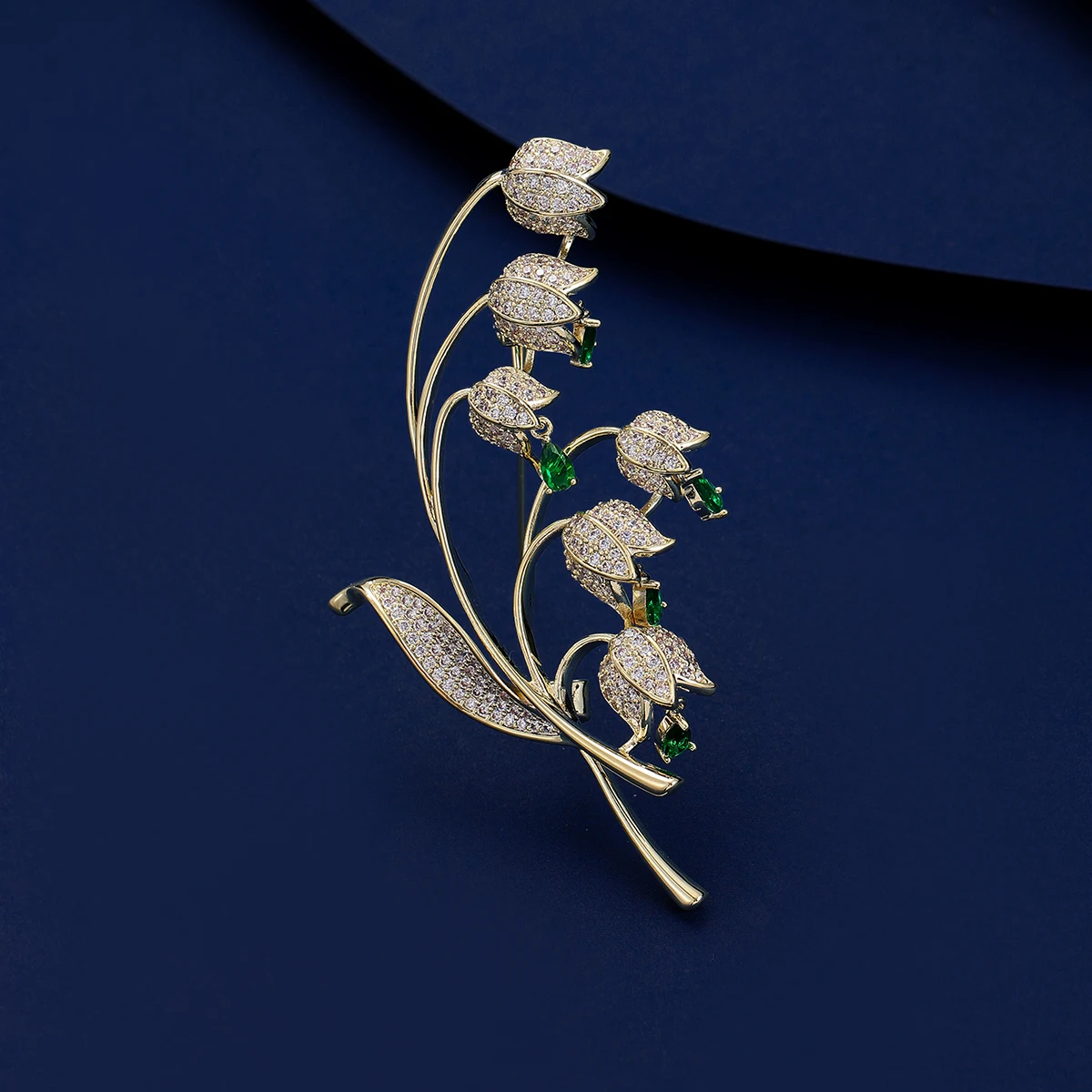 Kalina - Luxurious Brooch with Artistic Inspiration main image 1