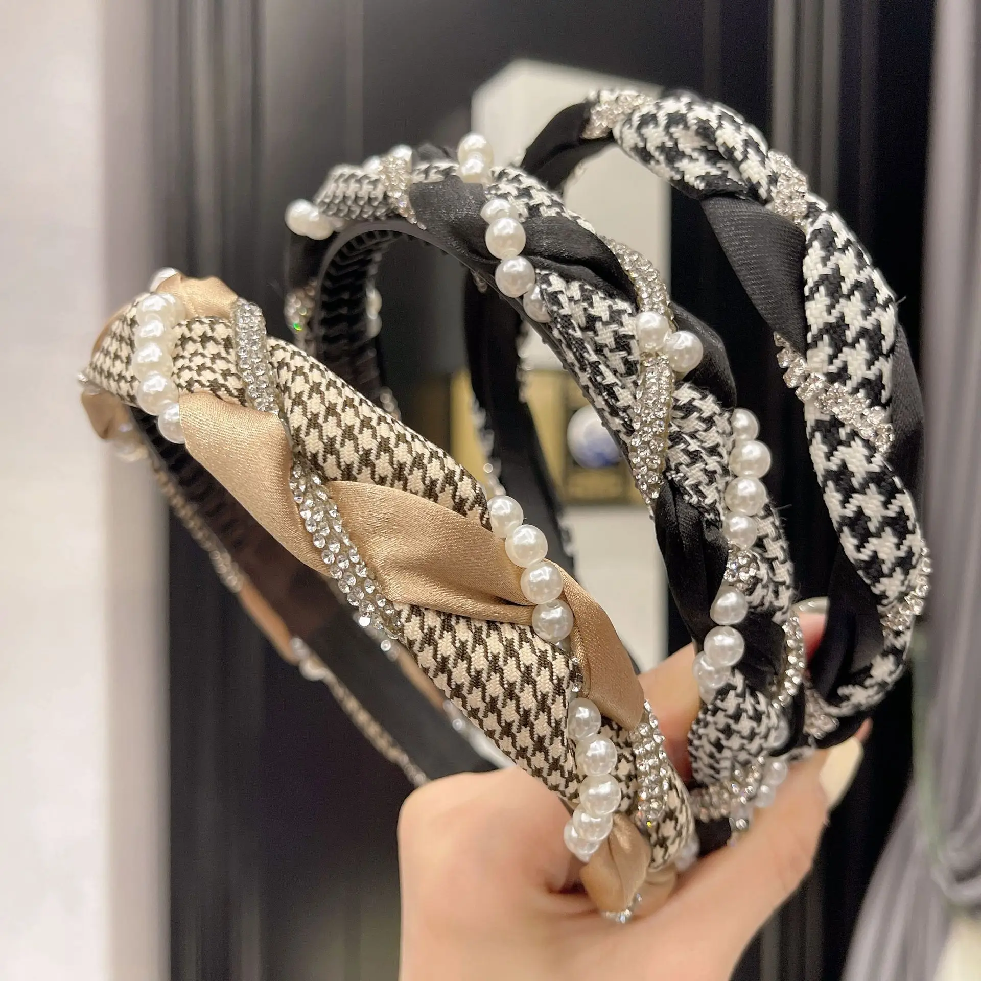 

Plaid Fabric Pearl Hair Scarf Band Hairband for Women Girl Korea Headbands Fashion Accessorie