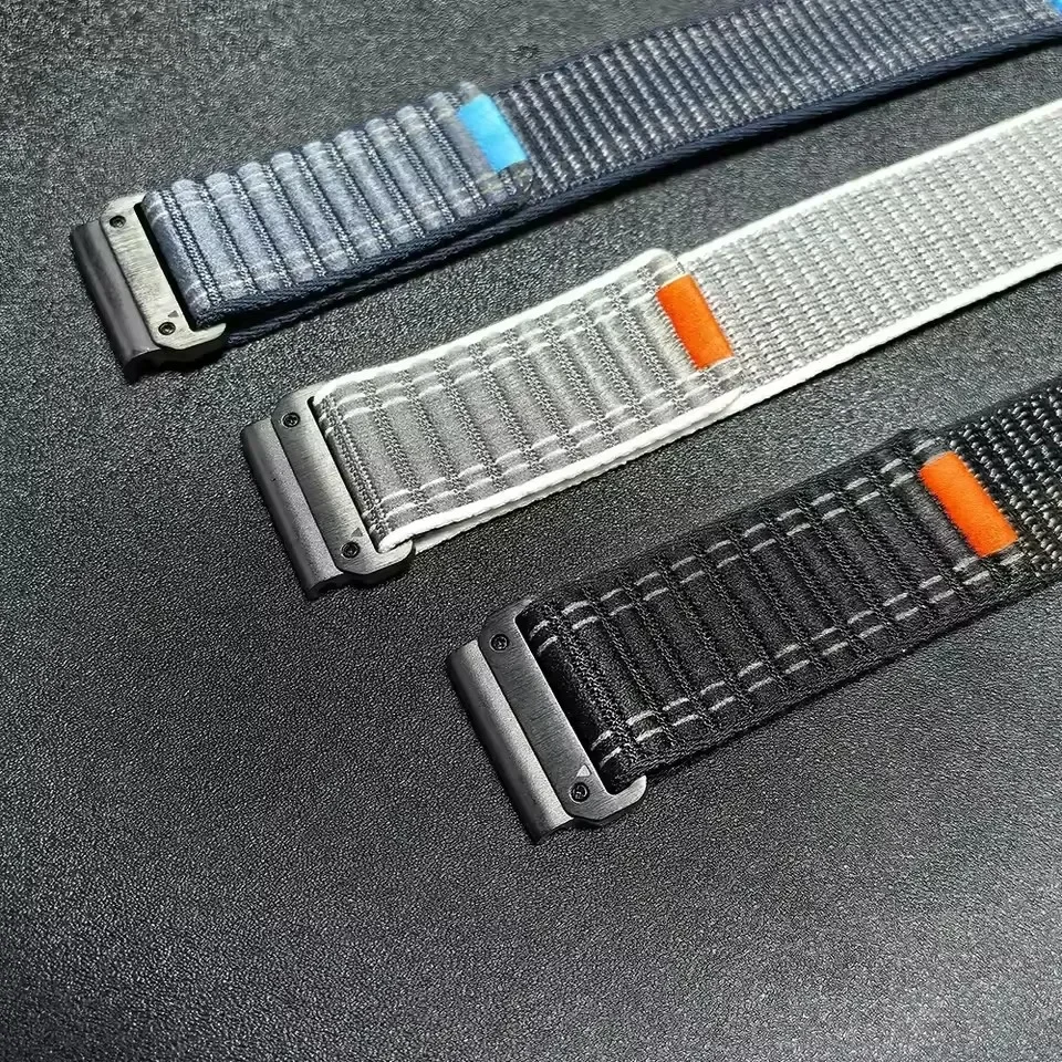 Nylon Loop QuickFit Sport Strap – Durable and Comfortable Bracelet, Adjustable 22mm/26mm Width