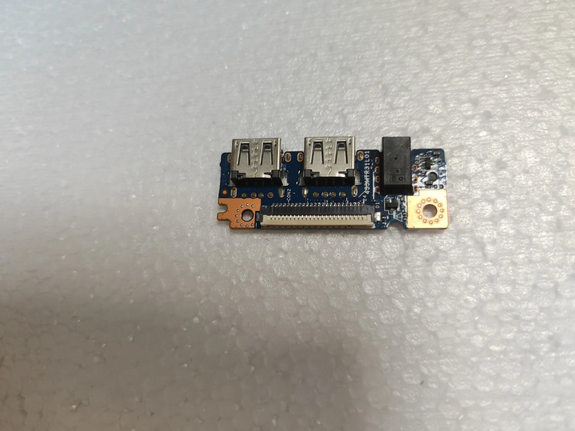 

USB-плата с аудиопортом для Dell Inspiron 5458 5459 Φ 010RB1 LS-B843P