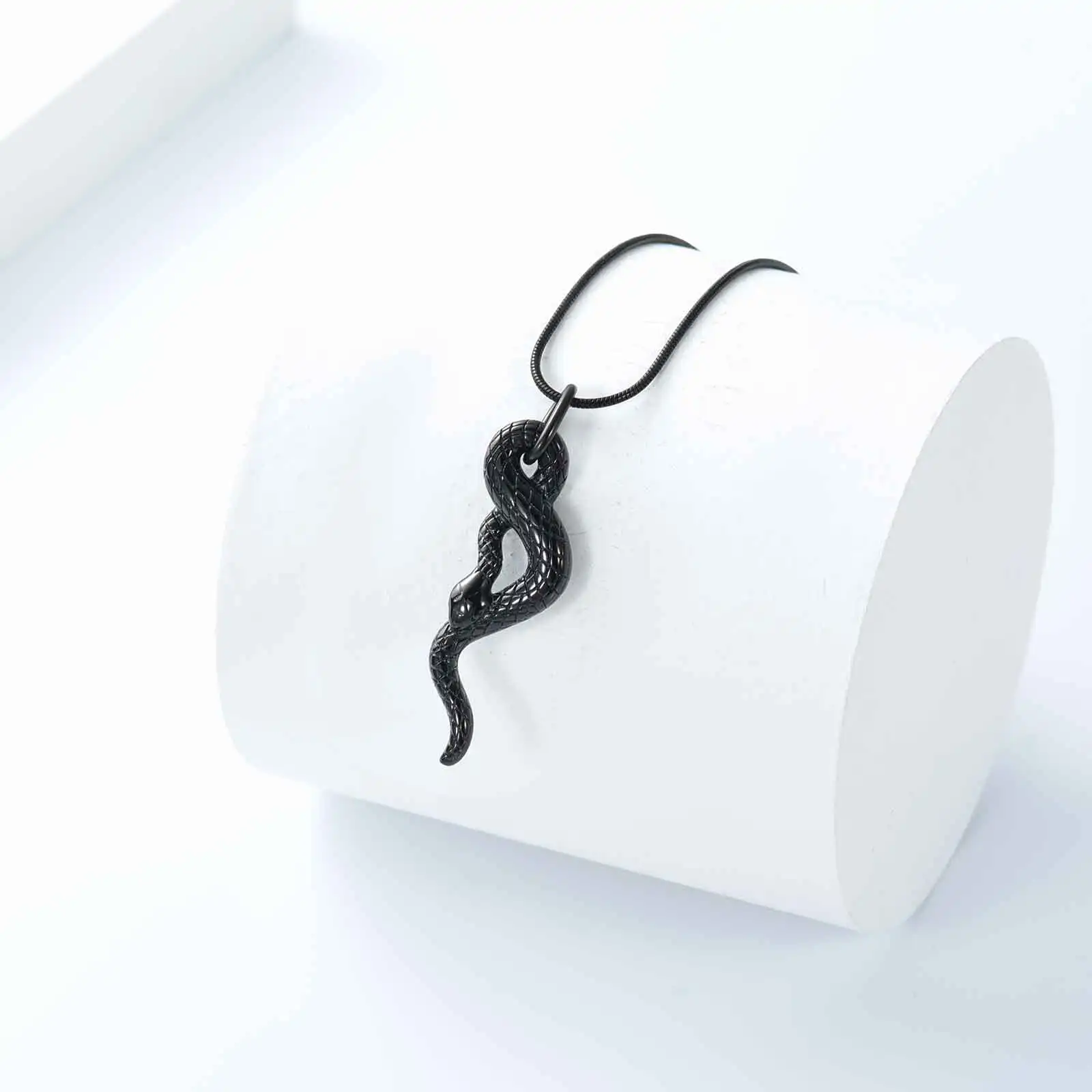 Vintage Snake Urn Necklace for Pet Ashes for Men/women Gothic Cremation Small Urns Stainless Steel Memorial Jewelry Pendant
