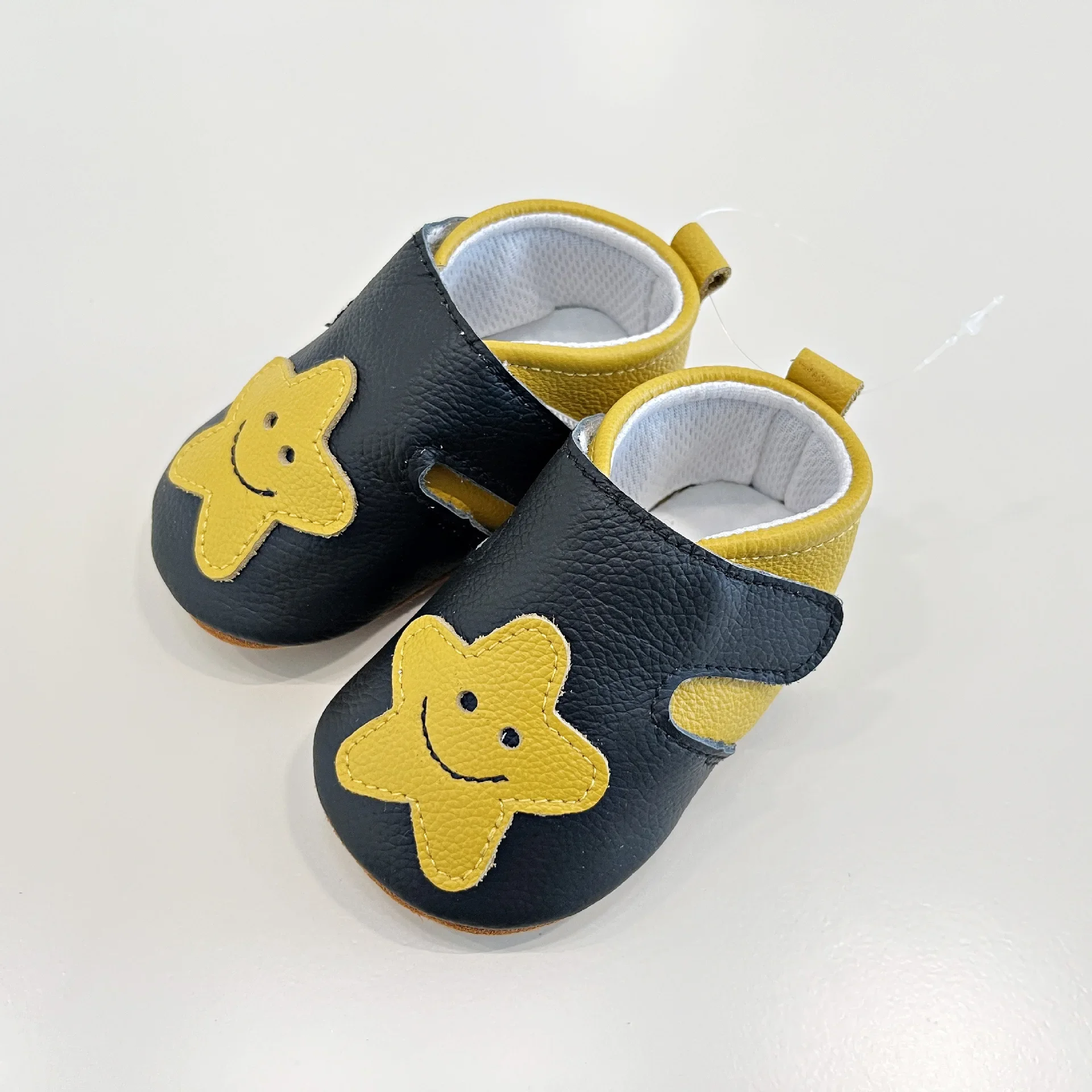 Cow Leather Baby Shoes for Girls Autumn Spring Genuine Leather First Walkers Cartoon Strawberry Star Newborn Soft Shoes 4