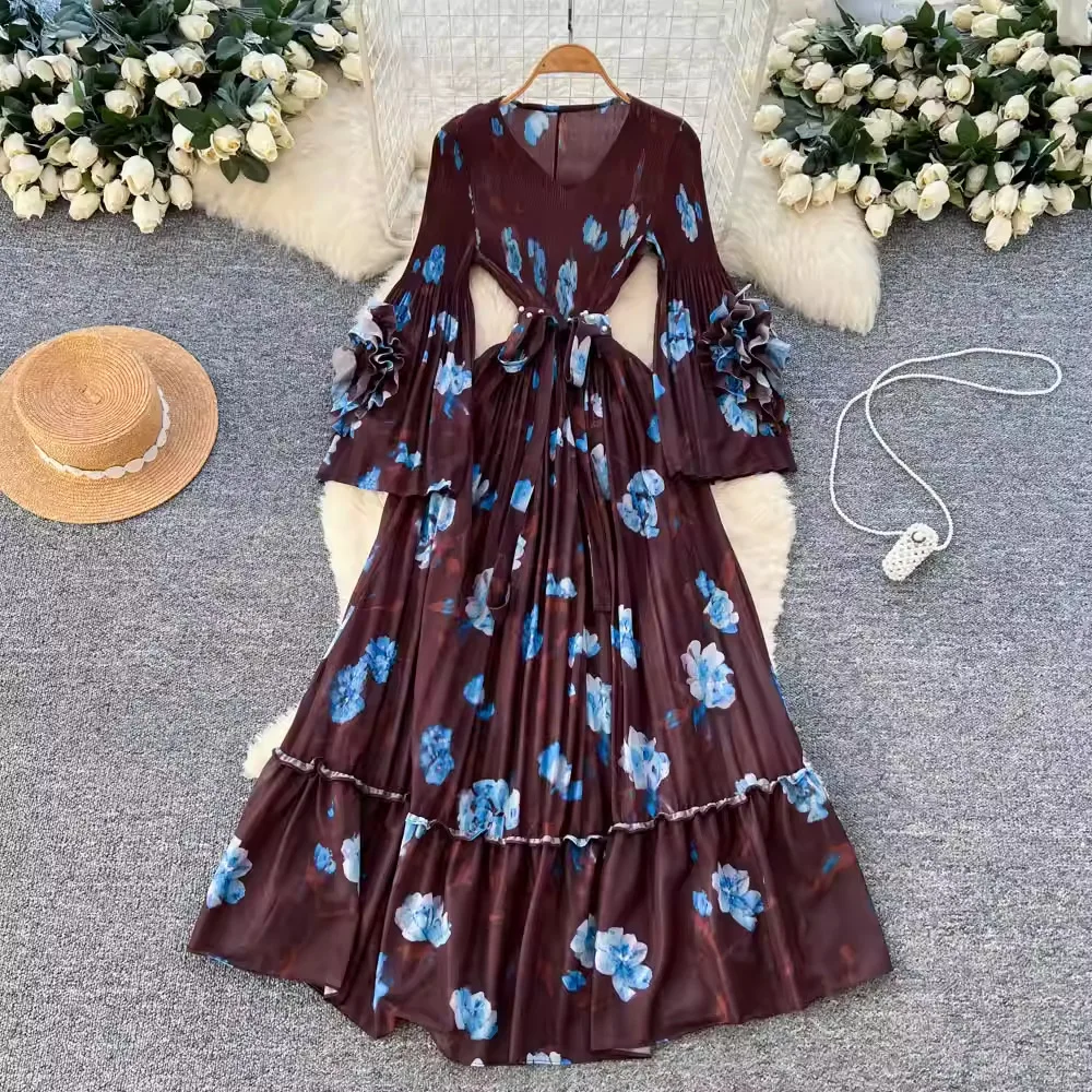 Miyake 2025 Vacation Style French Retro Printing Horn Sleeve Bead Dress Women Long-sleeved V-neck Waist Thin A-shaped Long Dress