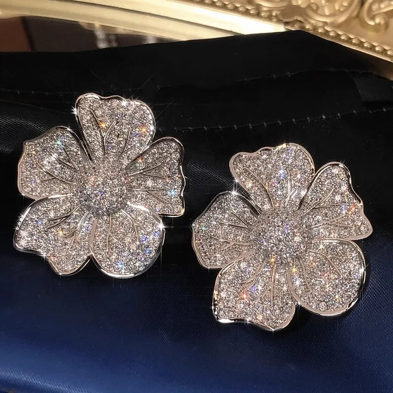英国【Phase Eight】大きな花のイヤリング 関税込 ビッグフラワーイヤリング(イヤリング)｜アクセサリー｜LILY
