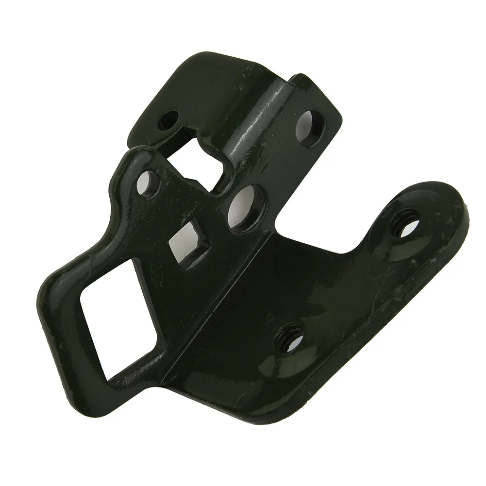 Рисунок 5 - Блокиратор крышки для Nissan Versa 2007 2011