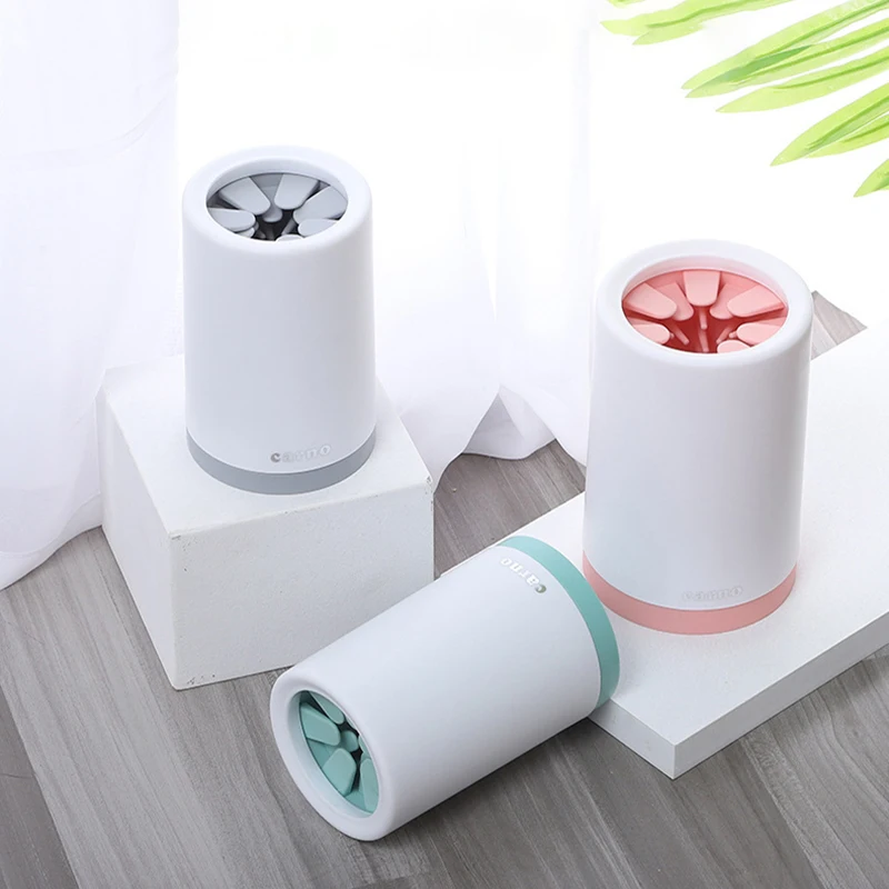 Outdoor Portable Dog Cat Paw Cleaner Brush Cup Soft Silicone Combs Clean Pet Dirty Paws One Click Manual Quick Feet Wash Tool 2